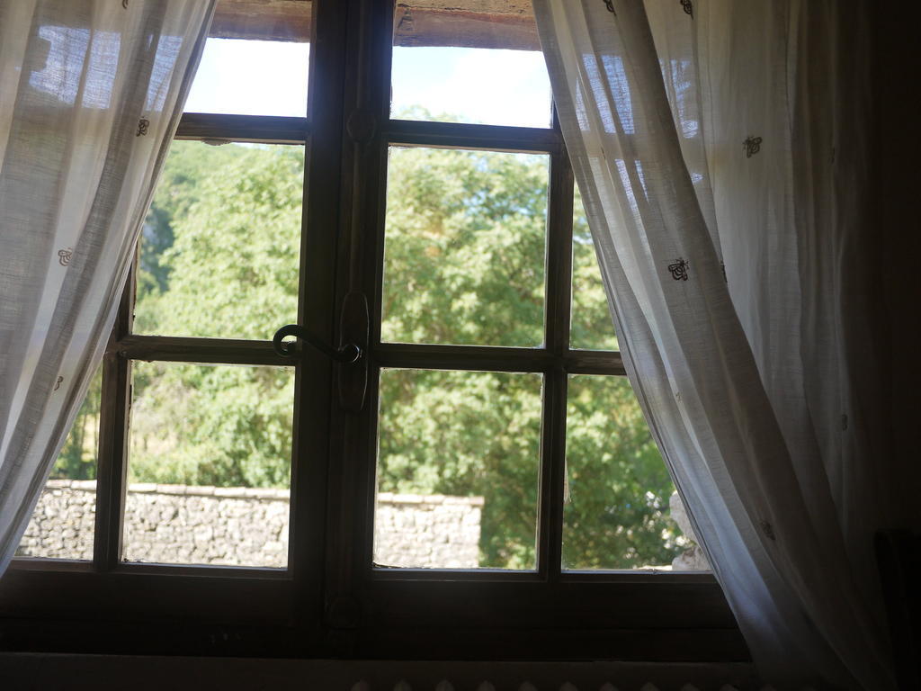 Auberge Des Seguins Buoux 객실 사진