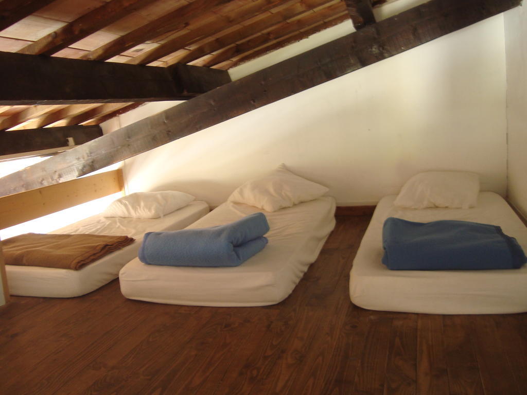 Auberge Des Seguins Buoux 객실 사진